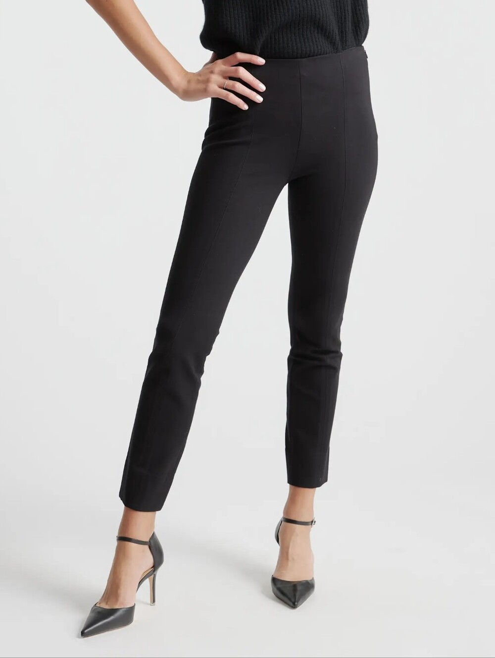 NWT Quince Black Ultra-Stretch Ponte Pintuck Ankle Pants - Women's Small